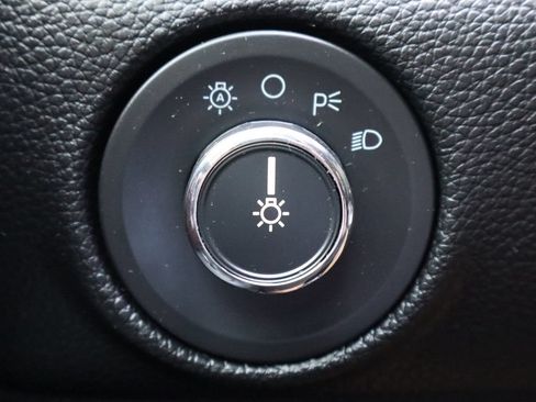 Used 2015 Lincoln Navigator 4WD image 31