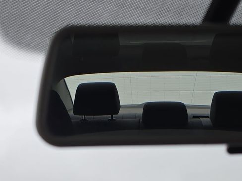 Used 2013 Volkswagen Passat 2.5 S image 15