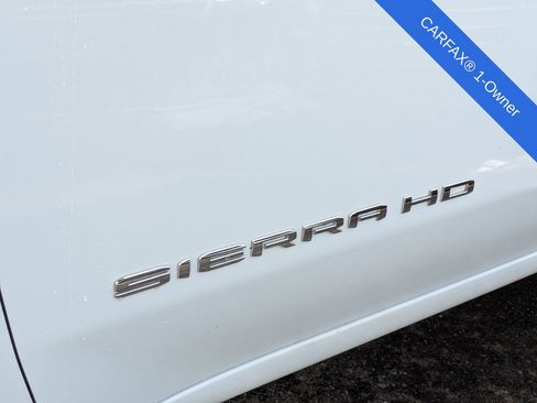 Used 2024 GMC Sierra 2500 SLE w/ SLE Value Package; image 9