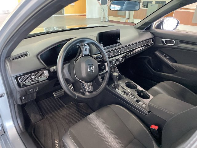Used 2025 Honda Civic Sport image 11
