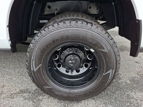New 2026 RAM 3500 Big Horn AWD/4WD image 5