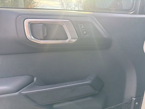 New 2025 Ford Bronco Outer Banks image 8