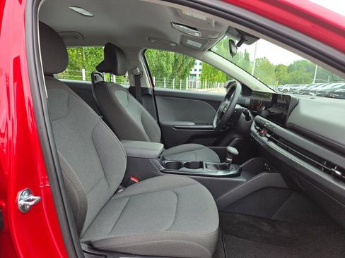 Certified 2025 Kia K4 FWD image 11