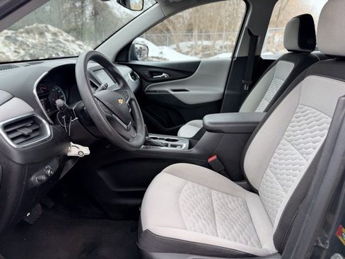 Used 2018 Chevrolet Equinox LS image 6