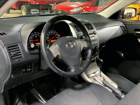 Used 2010 Toyota Corolla S image 18