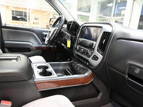Used 2018 GMC Sierra 1500 SLT image 14