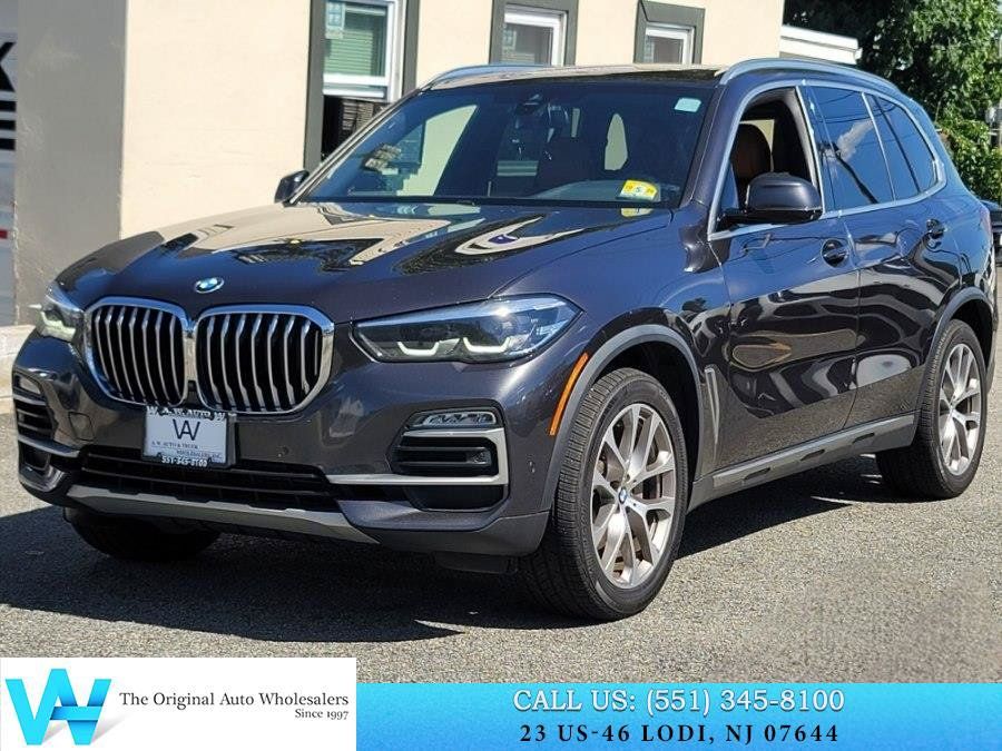 Used 2021 BMW X5 xDrive40i w/ Premium Package 2 AWD/4WD image 3