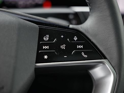 New 2026 Audi Q3 quattro 2.0T AWD/4WD image 36
