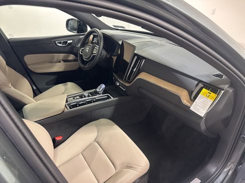 New 2026 Volvo XC60 B5 Plus w/ Climate Package image 27