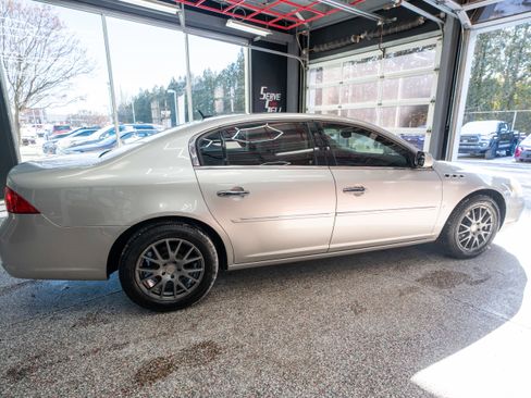 Used 2007 Buick Lucerne CXL w/ Luxury Package image 4