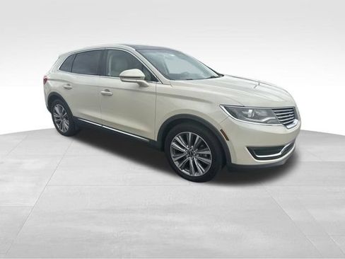 Used 2018 Lincoln MKX Reserve w/ Lincoln MKX Climate Package AWD/4WD image 8