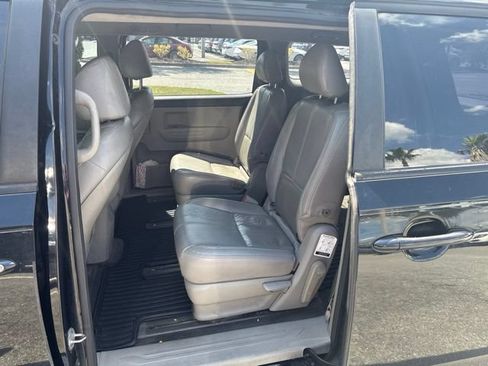 Used 2016 Kia Sedona L FWD image 11