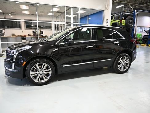 Used 2025 Cadillac XT5 Premium Luxury image 7