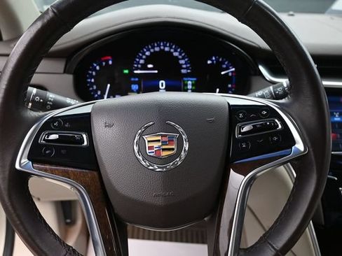 Used 2015 Cadillac XTS FWD image 26