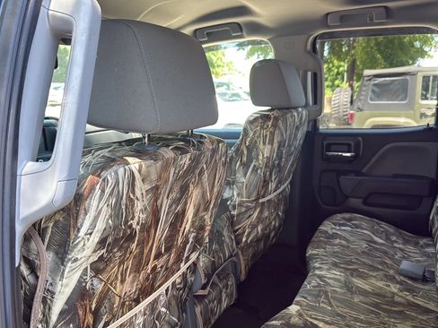 Used 2018 Chevrolet Silverado 1500 W/T w/ Black Out Edition AWD/4WD image 17