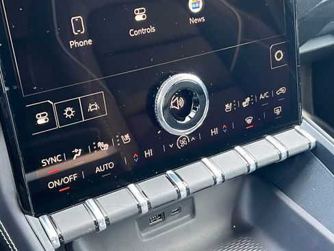 New 2026 GMC Terrain Denali w/ LPO, Floor Liner Package image 25