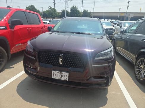 Used 2024 Lincoln Aviator Reserve w/ Equipment Group 201A AWD/4WD image 3