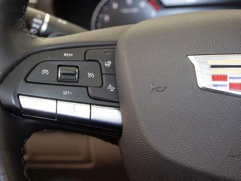 Used 2023 Cadillac XT4 Luxury w/ Cold Weather Package image 24