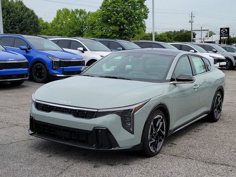 New 2026 Kia K4 GT-Line FWD image 3