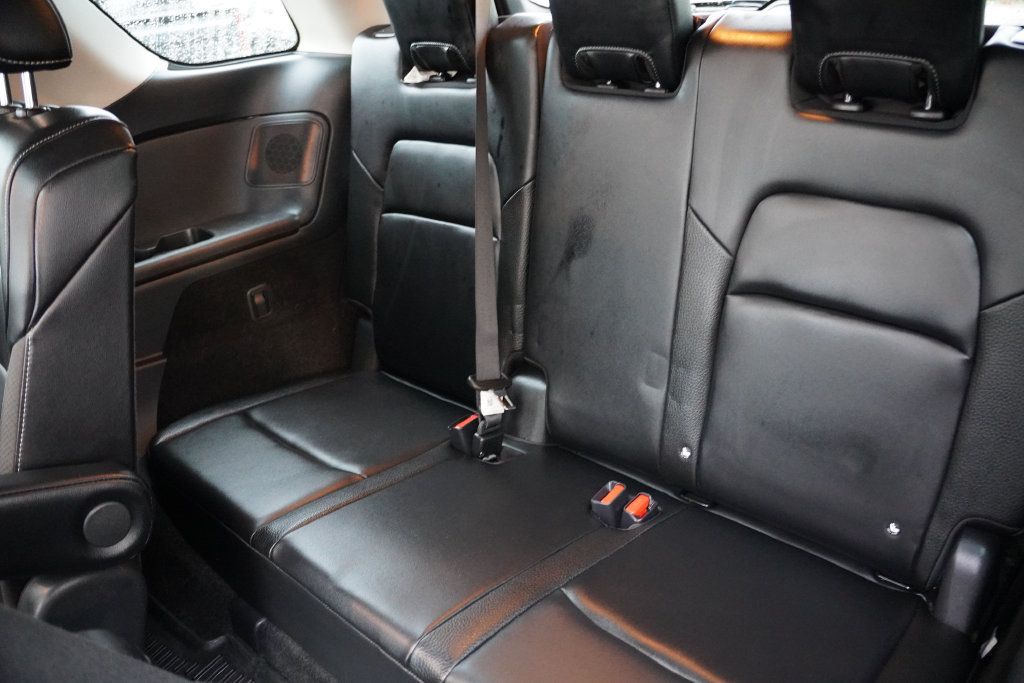 Used 2024 Nissan Pathfinder SL w/ SL Premium Package AWD/4WD image 18