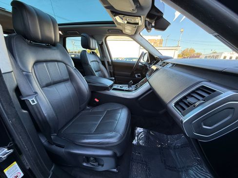 Used 2020 Land Rover Range Rover Sport HSE image 32