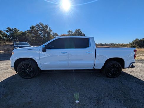 Used 2022 Chevrolet Silverado 1500 LTZ w/ LTZ Convenience Package II image 6