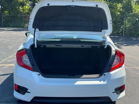 Used 2017 Honda Civic EX-L image 5