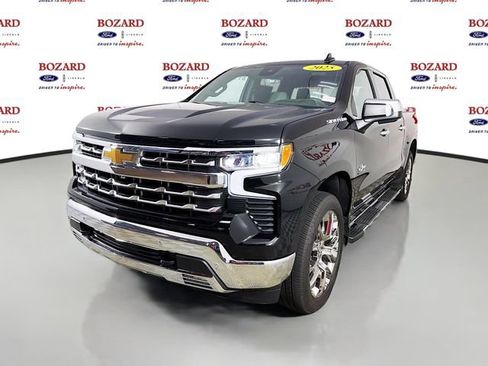 Used 2025 Chevrolet Silverado 1500 LTZ w/ LTZ Premium Texas Edition AWD/4WD image 4