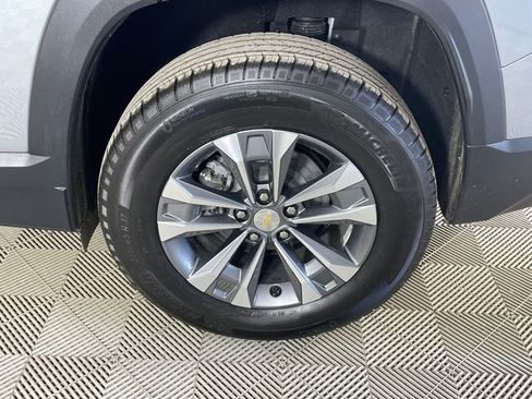 New 2026 Chevrolet Equinox LT AWD/4WD image 16