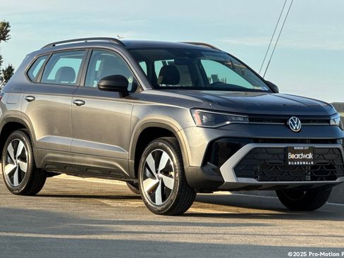 New 2026 Volkswagen Taos S AWD/4WD image 1