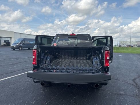 Used 2025 RAM 1500 Laramie AWD/4WD image 16
