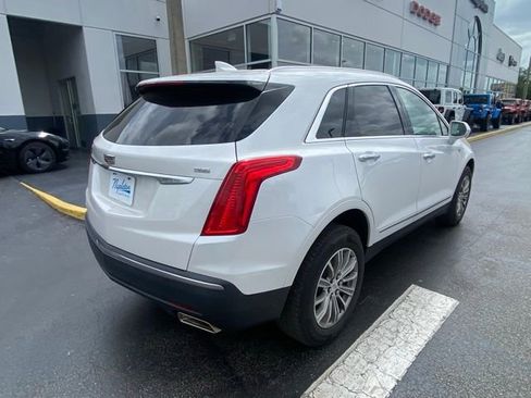 Used 2017 Cadillac XT5 Luxury w/ Driver Awareness Package image 9