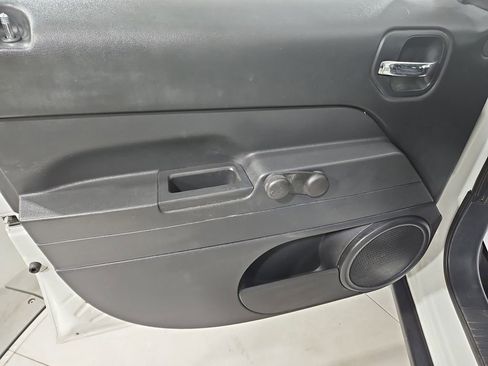 Used 2012 Jeep Patriot Sport FWD image 11
