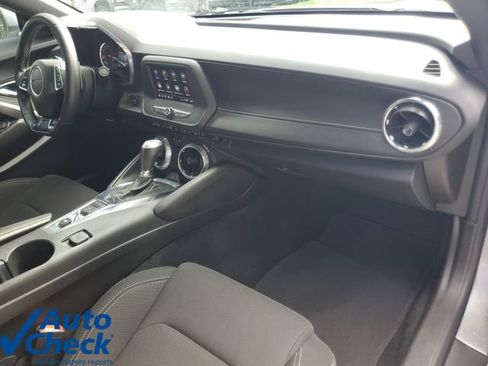 Used 2021 Chevrolet Camaro LT RWD image 11