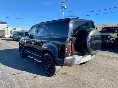 Used 2023 Land Rover Defender 110 S image 4