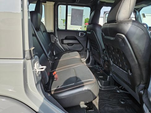 Used 2023 Jeep Wrangler Unlimited Rubicon 392 AWD/4WD image 23