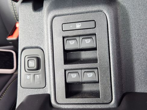 New 2025 Ford Bronco Badlands image 17