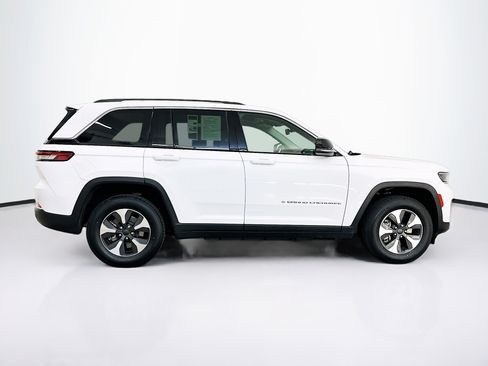 Used 2023 Jeep Grand Cherokee 4WD 4xe image 10