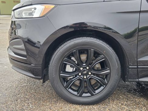 Used 2024 Ford Edge SE w/ Black Appearance Package AWD/4WD image 9