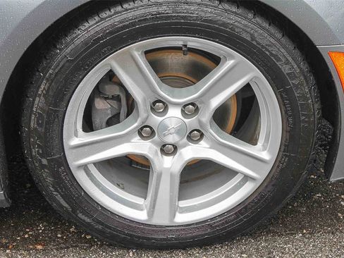 Used 2020 Chevrolet Camaro LT image 13