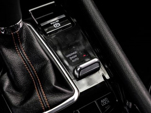 Used 2022 Jeep Compass Limited image 36