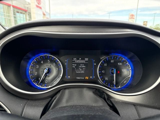 Used 2020 Chrysler Pacifica Touring-L FWD image 9