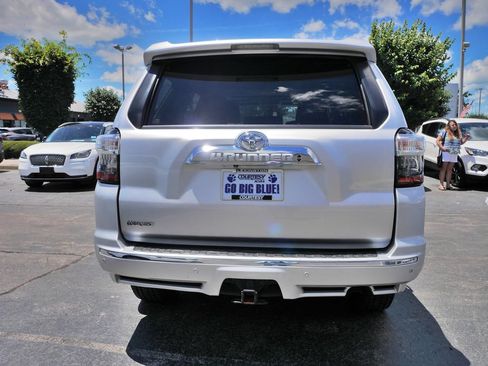 Used 2014 Toyota 4Runner Limited AWD/4WD image 6