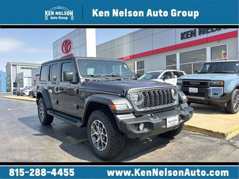 Used 2026 Jeep Wrangler Unlimited Sport AWD/4WD image 1