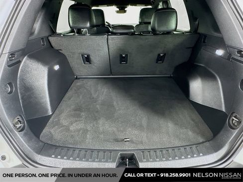 Used 2025 Chevrolet Equinox ACTIV w/ Safety and Technology Package FWD image 25