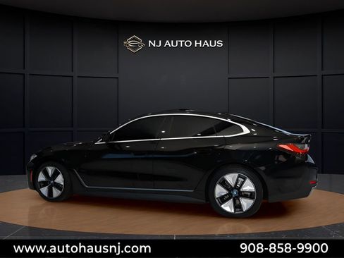 Used 2022 BMW i4 eDrive40 image 5