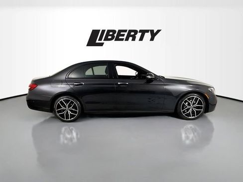 Used 2021 Mercedes-Benz E 350 4MATIC Sedan image 8