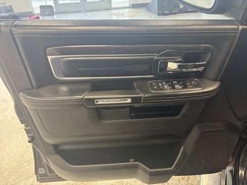 Used 2017 RAM 1500 Limited image 18