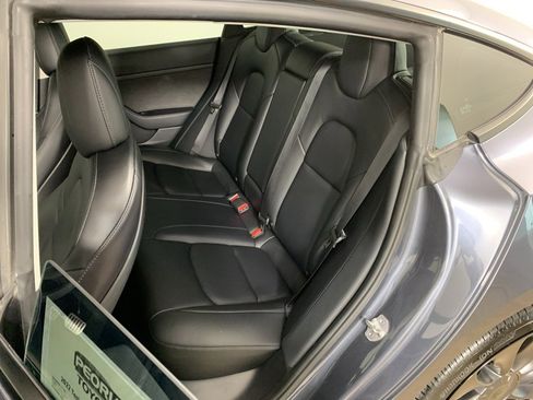 Used 2022 Tesla Model 3 Performance image 29