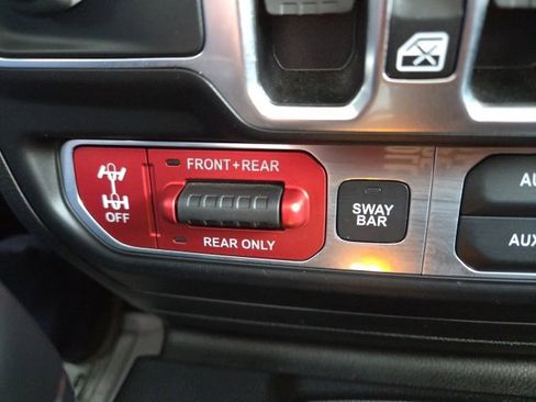 Used 2022 Jeep Wrangler Unlimited Rubicon 4xe w/ Dual Top Group image 9